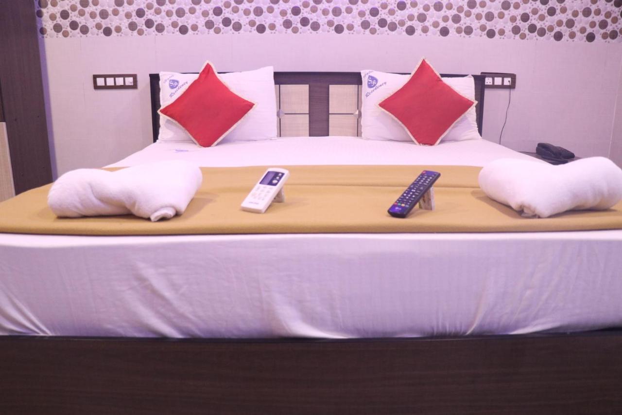 Hotel Sr Residency Rāmeswaram Esterno foto